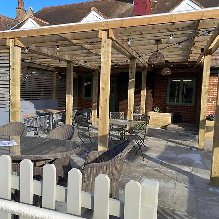 The Queens Head Inn Milton Ernest Exterior photo